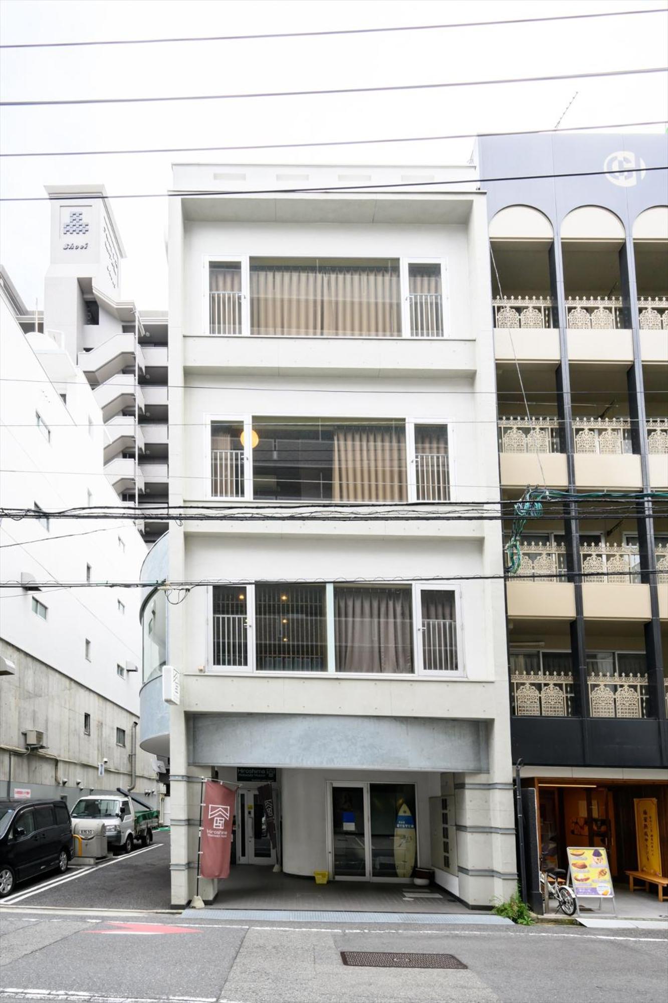 Hiroshima Wabisabi Hotel - 市内中心部のリーズナブルホテル - 電停近く移動に便利 - Low Price And Super Convenient To Get Around, Despite Being In The Center Of City Buitenkant foto